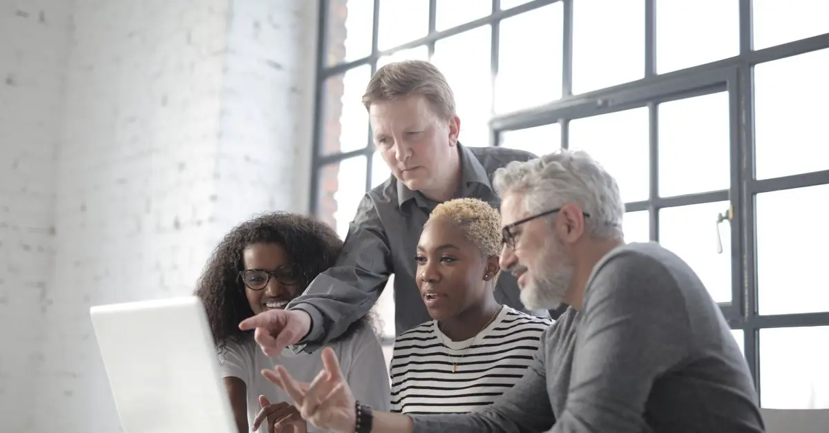 Pourquoi les Avis Clients Sont Cruciaux pour Votre Stratégie