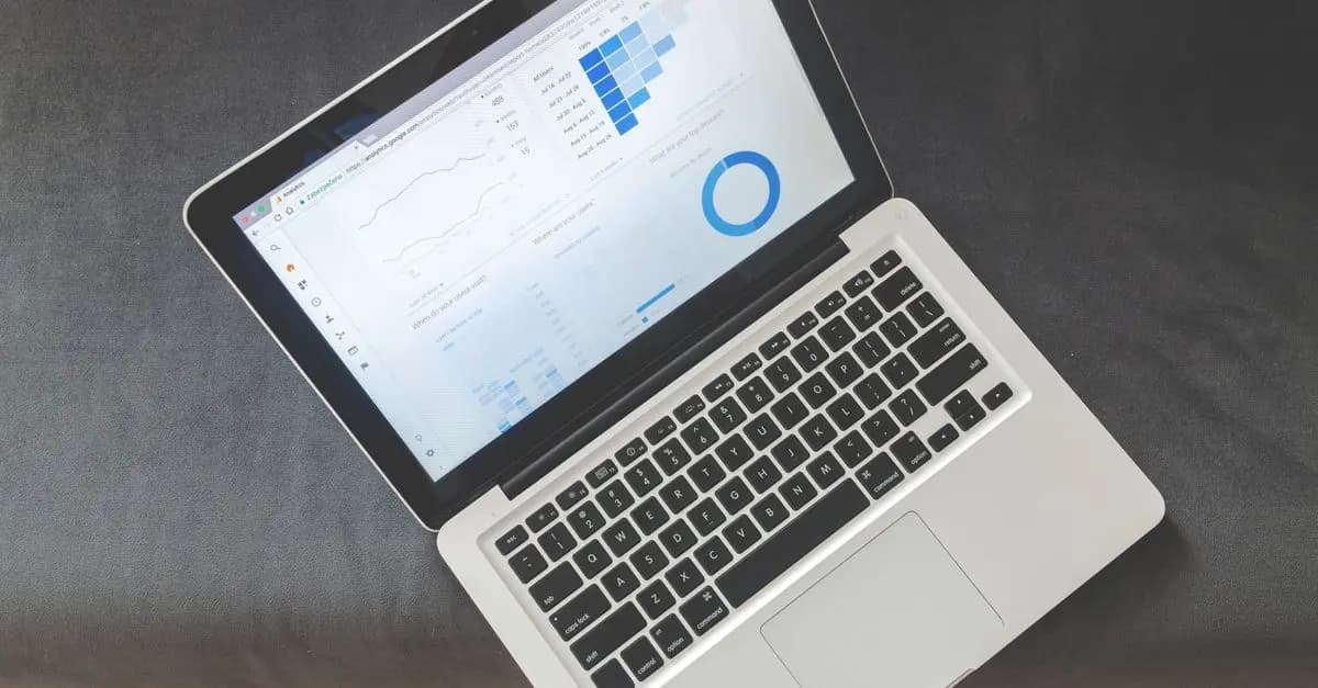 Les 10 Outils pour Suivre Vos Avis en Ligne