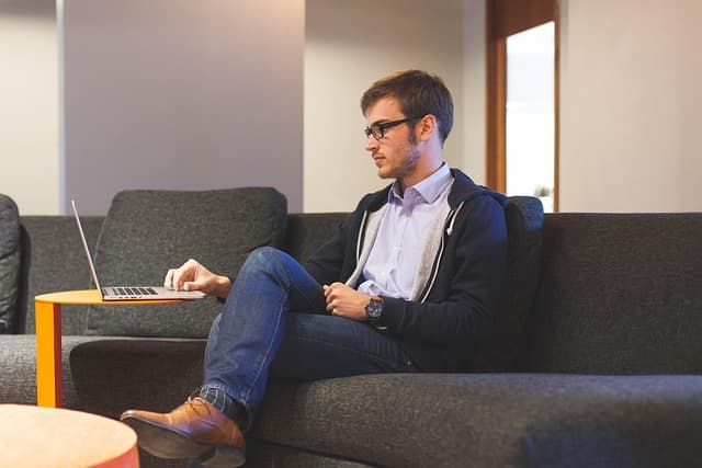Comment Évaluer l'Impact des Avis en Ligne sur Votre Entreprise